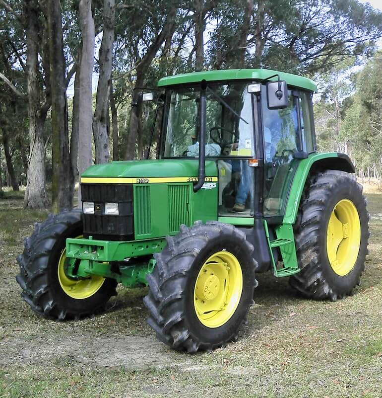 John Deere 6110 Specs (Cab Tractor, 1999 - 2002)