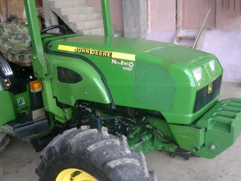 John Deere Milenio 100F Tractor Specs