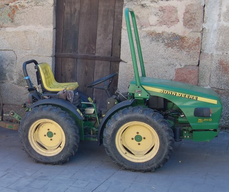 John Deere Milenio 20A Compact Tractor Specs