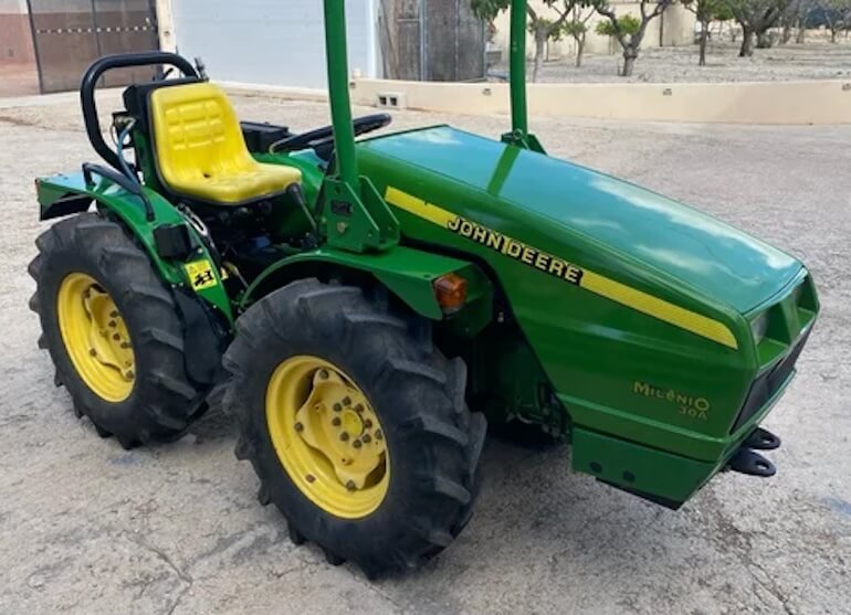 John Deere Milenio 30A Tractor Specifications