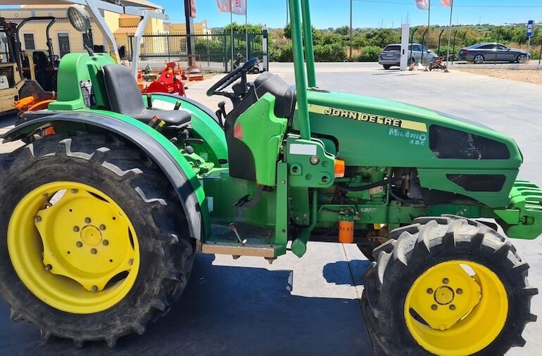 John Deere Milenio 45C Tractor Specifications