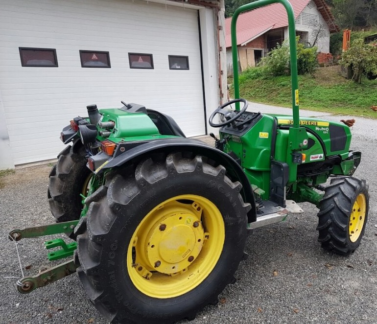 John Deere Milenio 60C Tractor Specifications