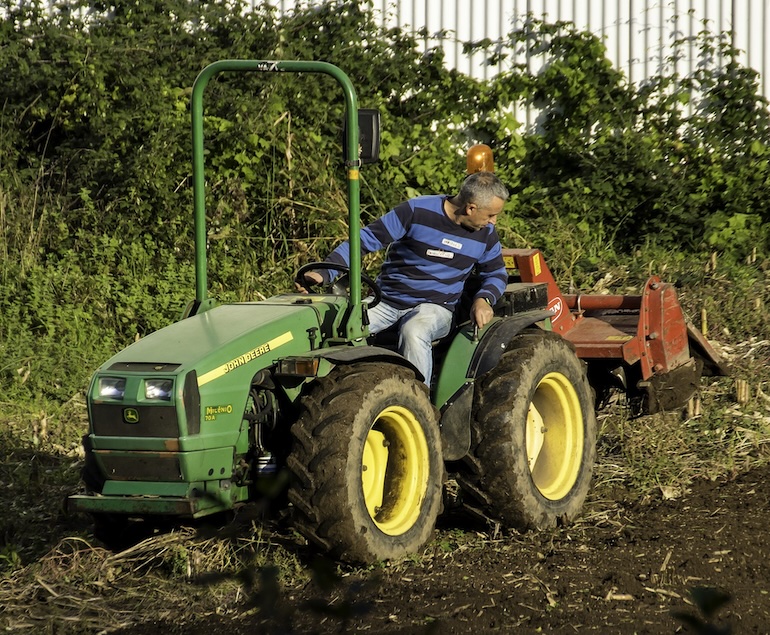 John Deere Milenio 70A Tractor Specs